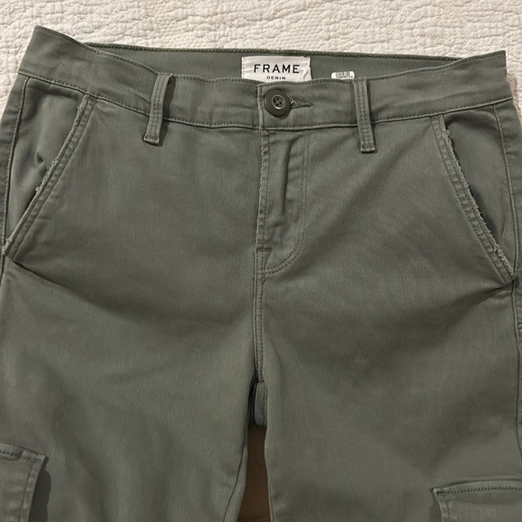 Frame Le Service Skinny Denim Army Green Cargo distressed.  low rise. Size 26 - Picture 2 of 9